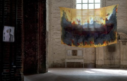 JEITNER: Assemblage aus dem Zyklus Möglichkeiten des Menschen (li:) • SADLEY: Schleiertuch
